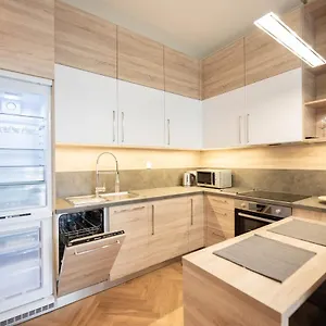  Apartment Friendly In
